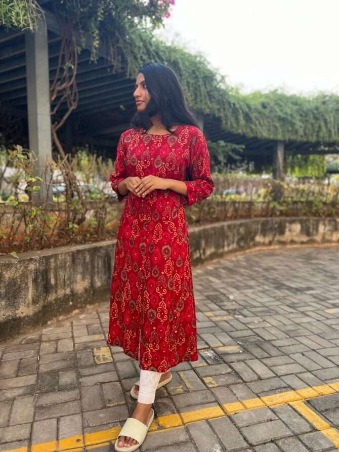 Ruby red kurta - Image 2