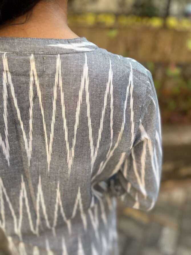 Grey Ikat cotton kurta - Image 4