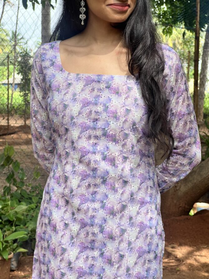 Lavender Bloom Kurta - Image 2