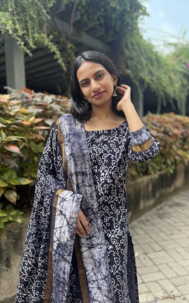 Blue Bandhini Kurta
