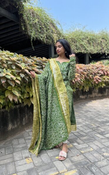 Emerald Bandhini Kurta