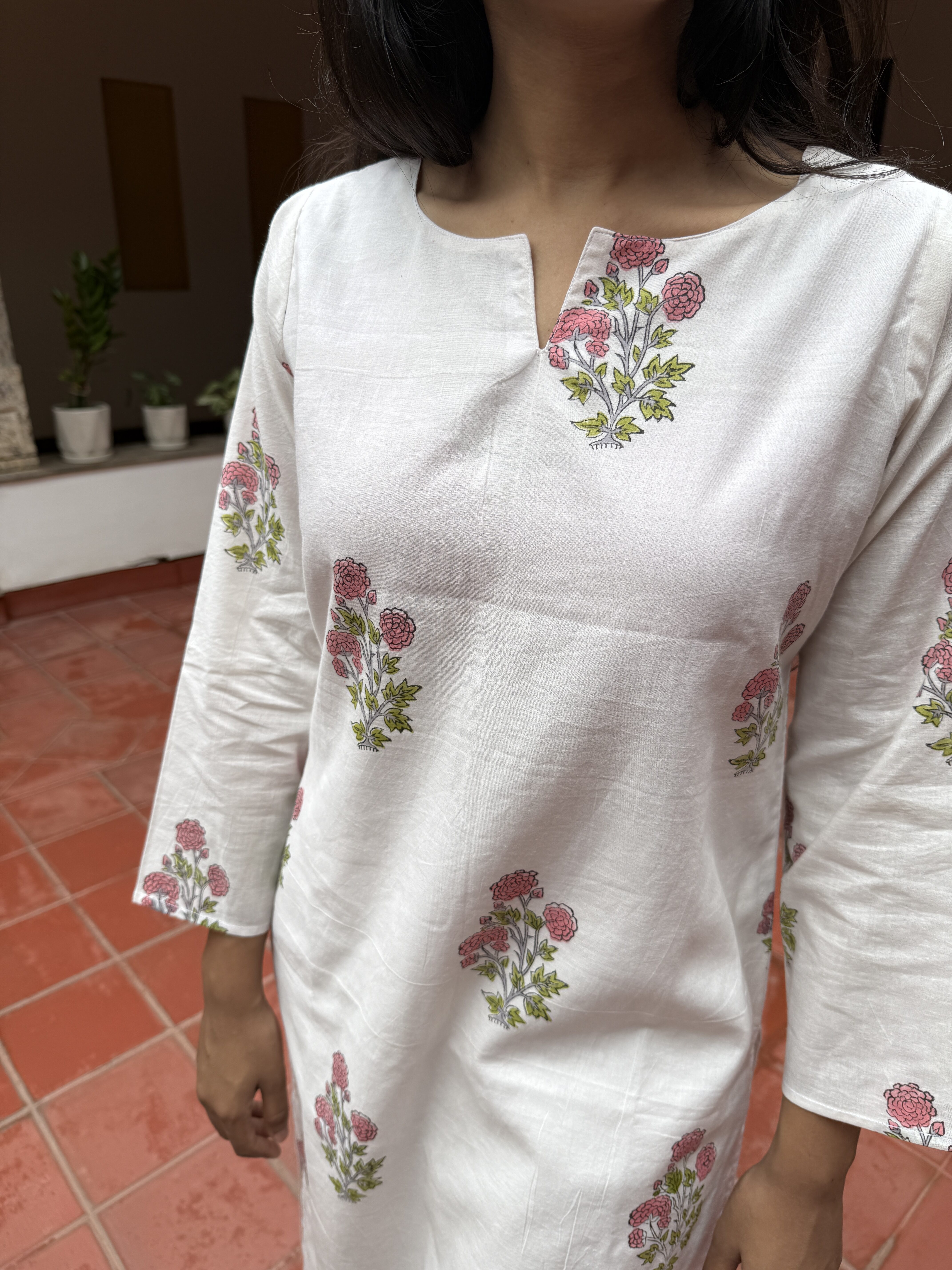 Ivory bloom kurta - Image 4