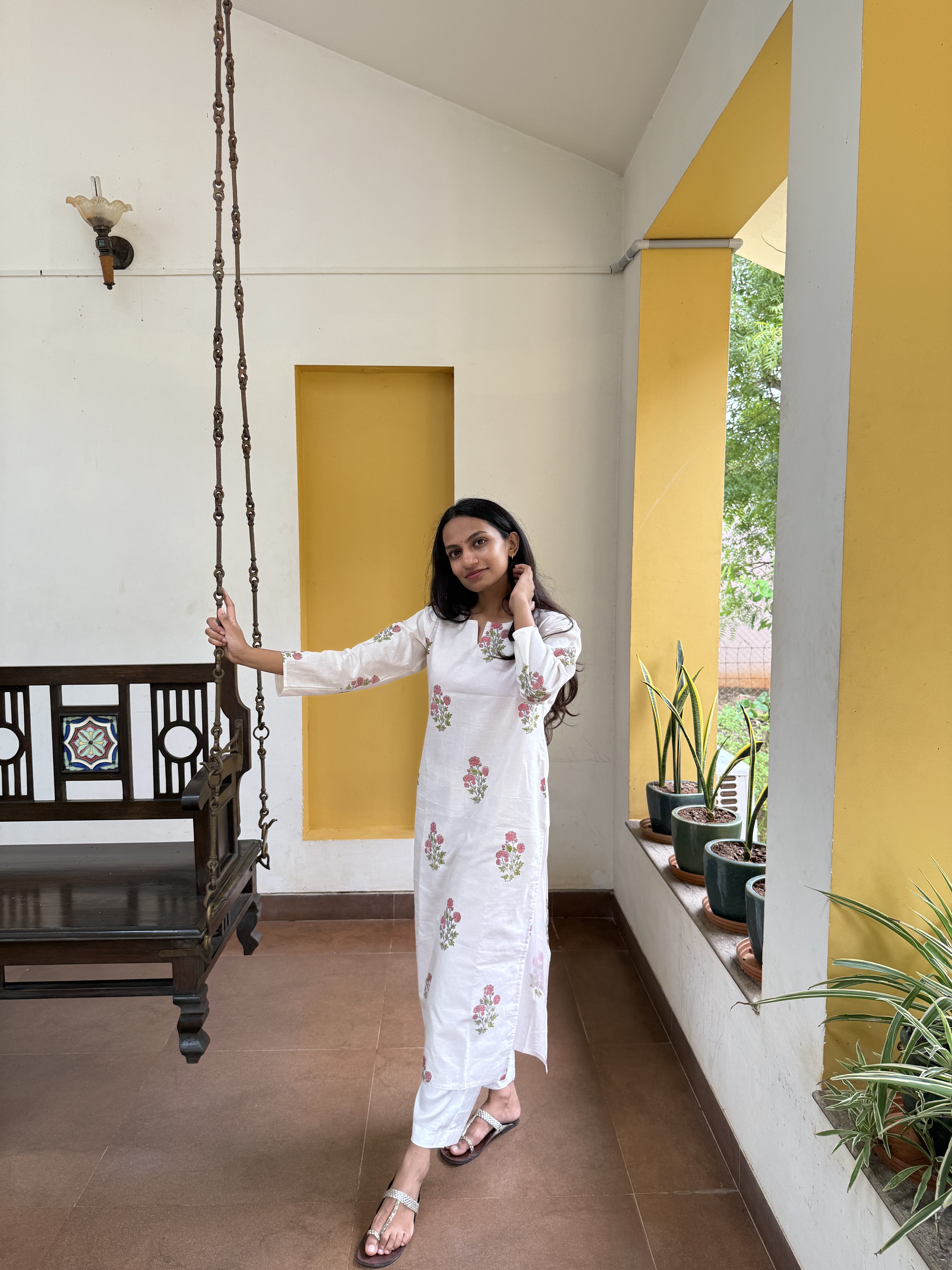 Ivory bloom kurta - Image 3