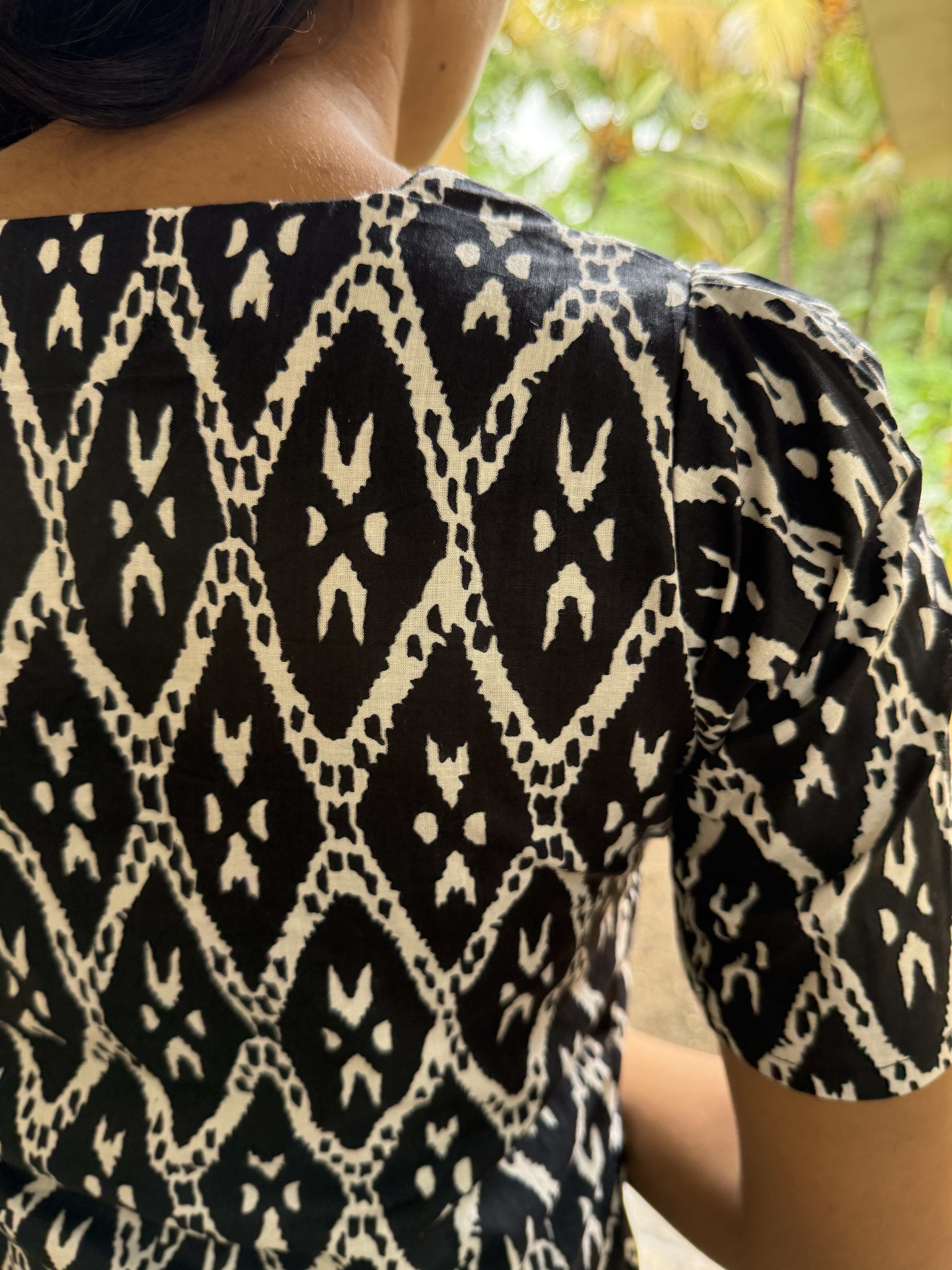 Monochrome printed cotton kurta - Image 3